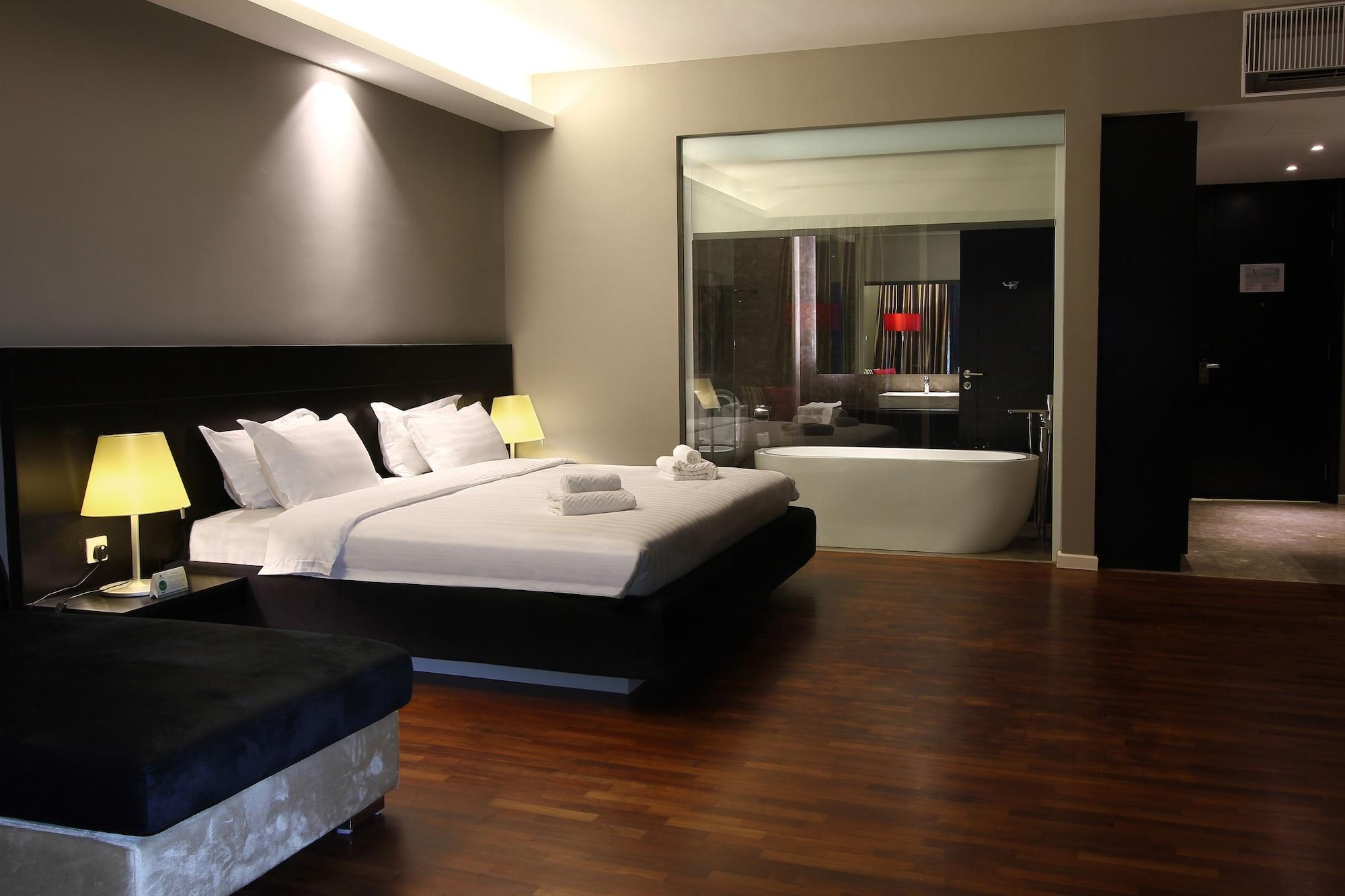 The Shore Hotel & Residences Malacca Bagian luar foto