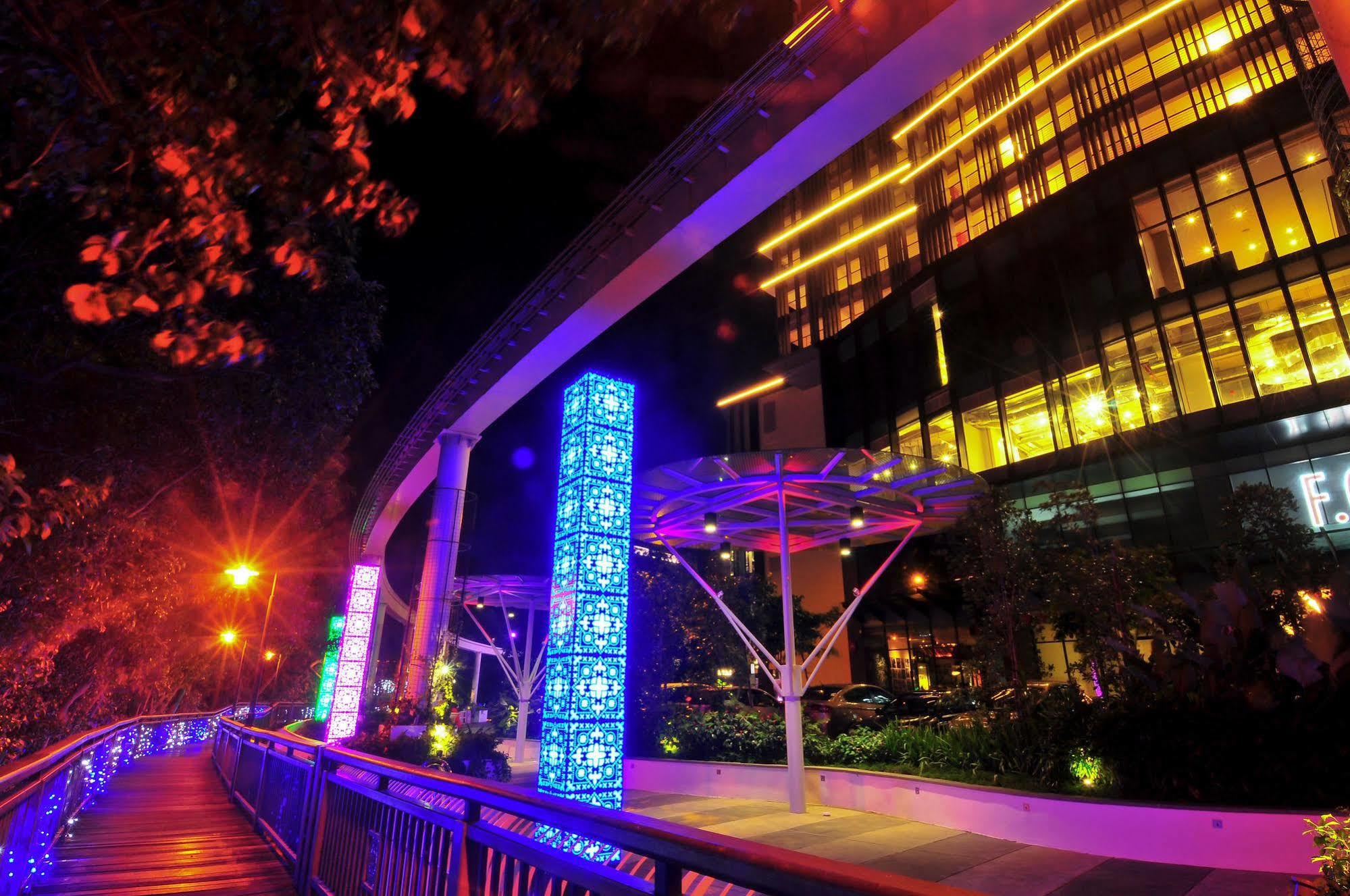 The Shore Hotel & Residences Malacca Bagian luar foto